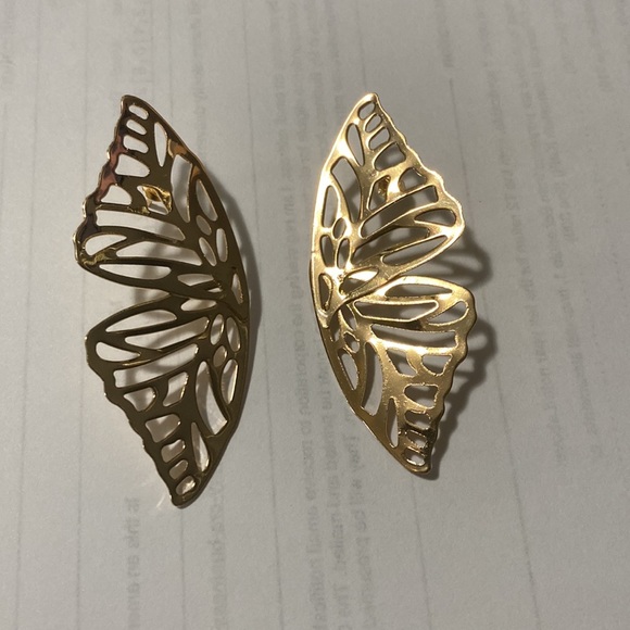 New Butterfly Statement Earrings - Picture 5 of 8